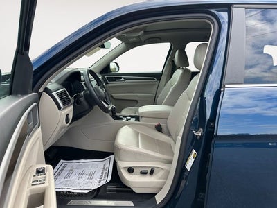 2022 Volkswagen Atlas 3.6L V6 SE w/Technology