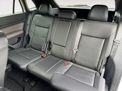 2023 Volkswagen Atlas Cross Sport 2.0T SEL R-Line