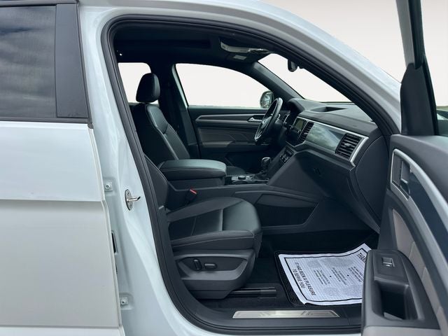 2023 Volkswagen Atlas Cross Sport 2.0T SEL R-Line