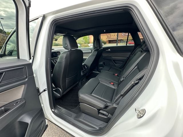 2023 Volkswagen Atlas Cross Sport 2.0T SEL R-Line
