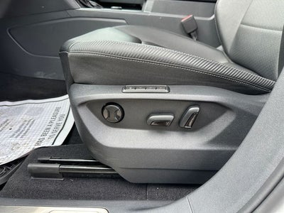 2023 Volkswagen Atlas Cross Sport 2.0T SEL R-Line