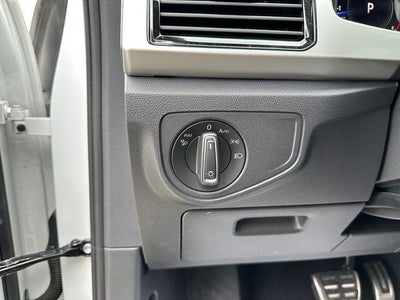 2023 Volkswagen Atlas Cross Sport 2.0T SEL R-Line
