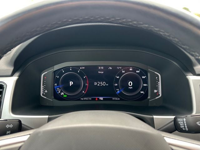 2023 Volkswagen Atlas Cross Sport 2.0T SEL R-Line