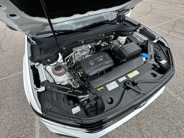 2023 Volkswagen Atlas Cross Sport 2.0T SEL R-Line