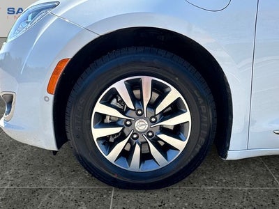 2020 Chrysler Pacifica Hybrid Limited