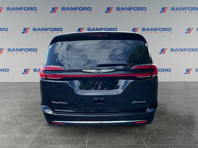 2024 Chrysler Pacifica Hybrid Select
