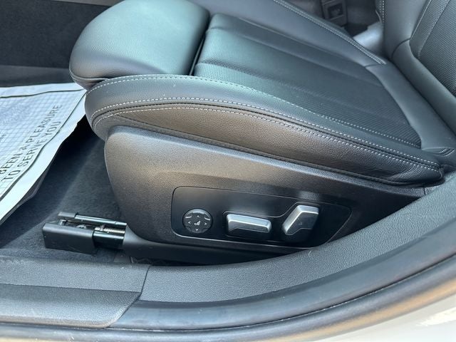 2023 BMW 3 Series 330e xDrive