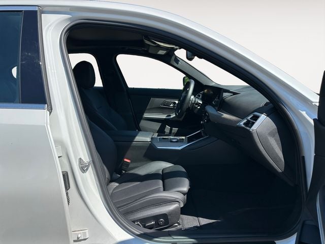 2025 BMW 3 Series 330i