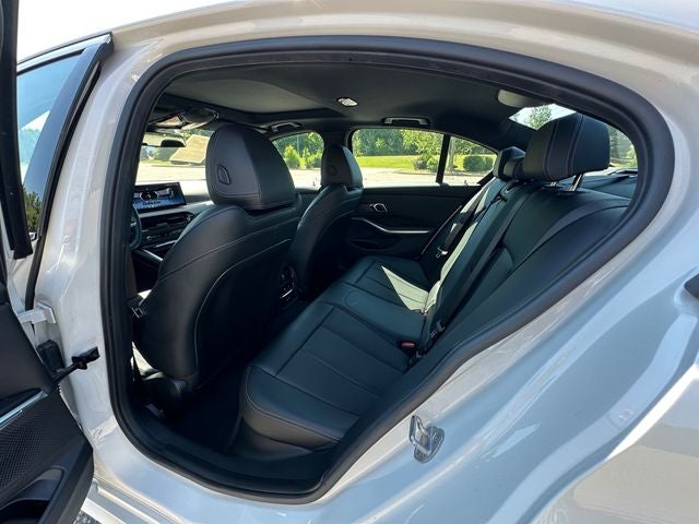 2025 BMW 3 Series 330i