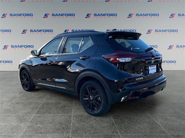 2024 Nissan Kicks SR