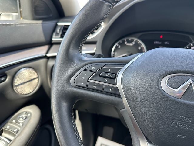 2023 INFINITI QX50 LUXE