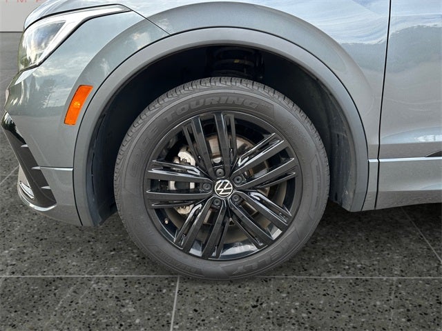 2022 Volkswagen Tiguan 2.0T SE R-Line Black