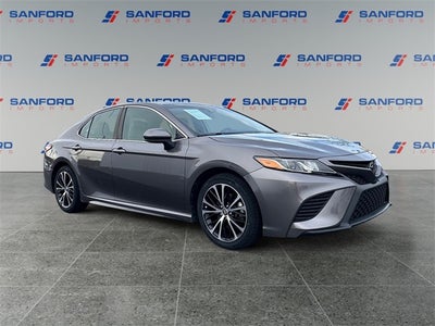 2020 Toyota Camry SE