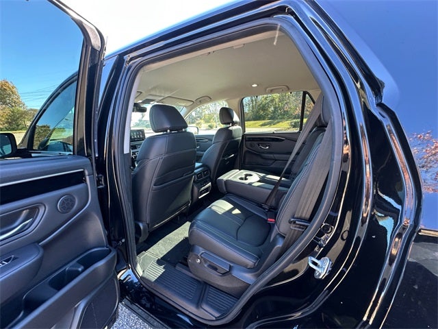2023 Honda Pilot EX-L 8 Passenger
