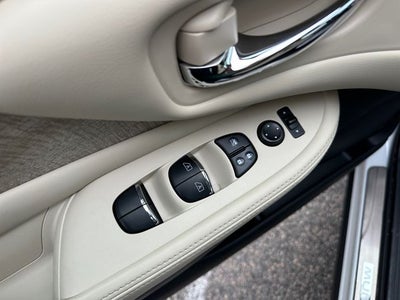 2022 Nissan Murano SL