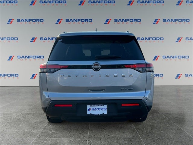 2024 Nissan Pathfinder SV