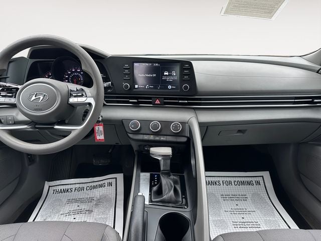 2021 Hyundai Elantra SE