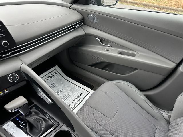 2021 Hyundai Elantra SE