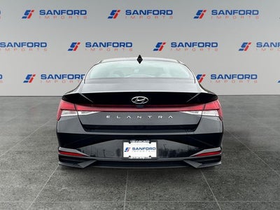 2021 Hyundai Elantra SE
