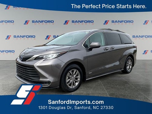 2021 Toyota Sienna LE 8 Passenger