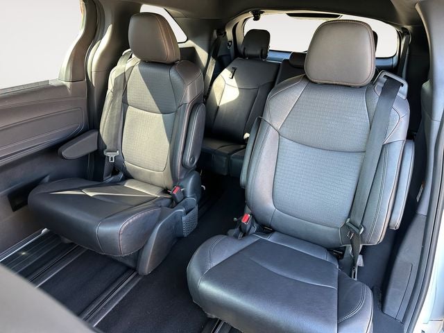 2023 Toyota Sienna XSE 7 Passenger