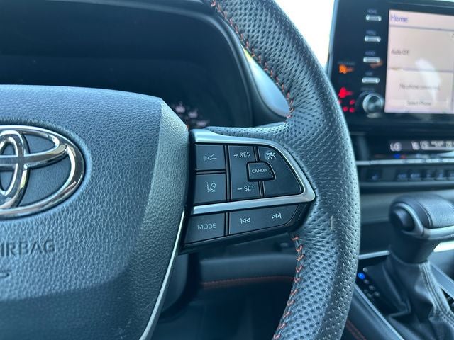 2023 Toyota Sienna XSE 7 Passenger