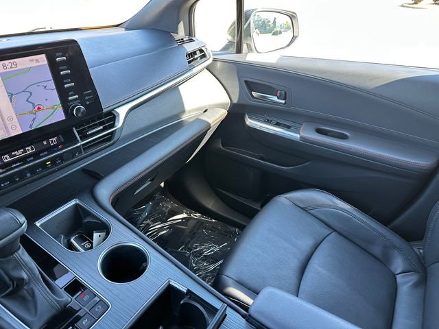 2023 Toyota Sienna XSE 7 Passenger