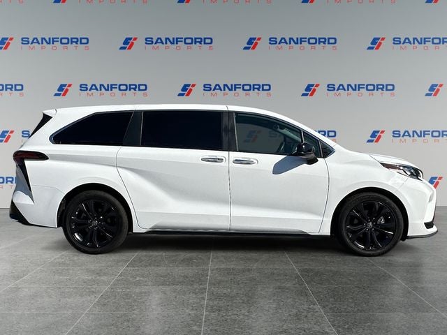 2023 Toyota Sienna XSE 7 Passenger