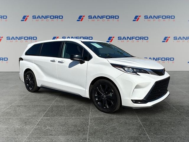 2023 Toyota Sienna XSE 7 Passenger