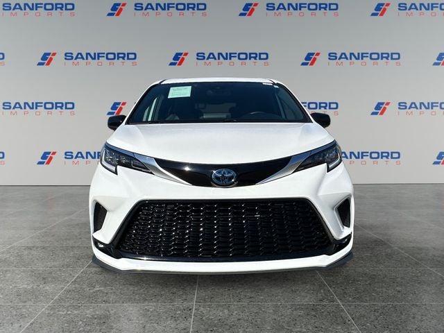 2023 Toyota Sienna XSE 7 Passenger