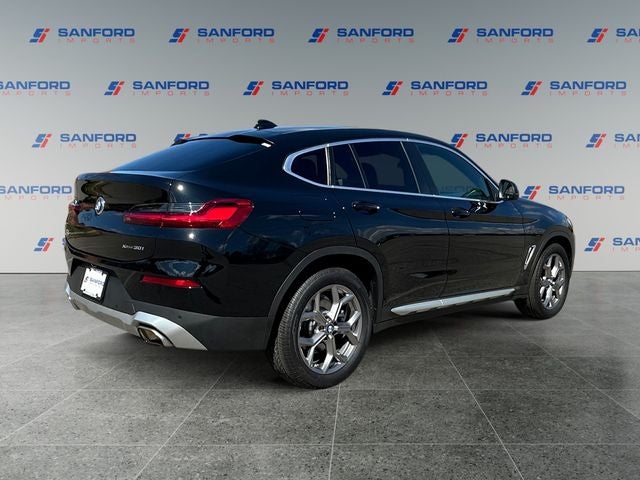 2023 BMW X4 xDrive30i