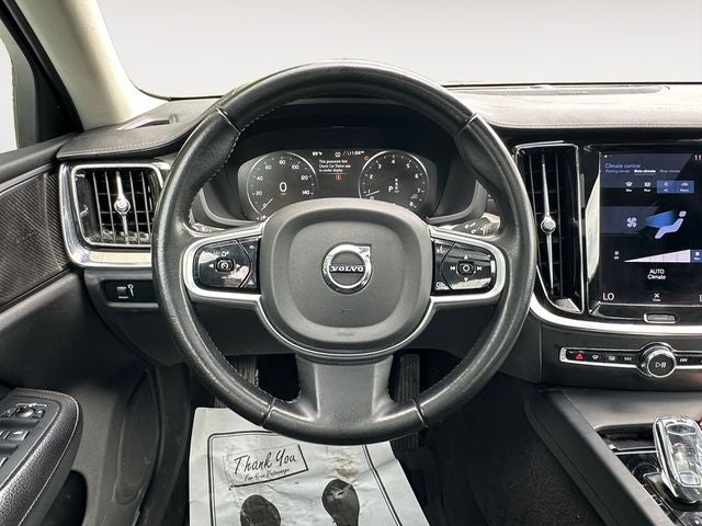2022 Volvo S60 B5 Inscription