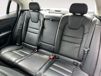 2022 Volvo S60 B5 Inscription