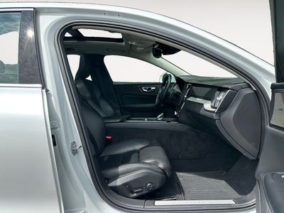 2022 Volvo S60 B5 Inscription