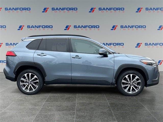 2023 Toyota Corolla Cross XLE