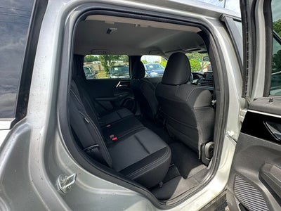 2022 Mitsubishi Outlander ES