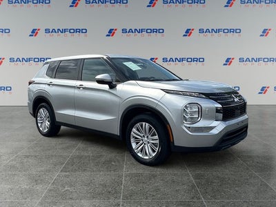 2022 Mitsubishi Outlander ES