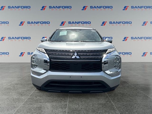 2022 Mitsubishi Outlander ES