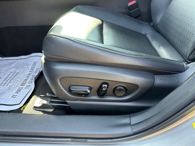 2022 Lexus UX 200 Base