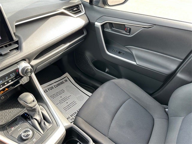 2023 Toyota RAV4 Hybrid LE