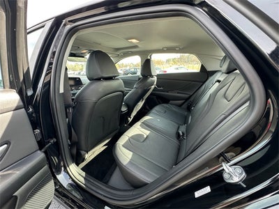 2022 Hyundai Elantra Limited