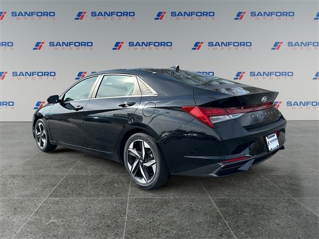 2022 Hyundai Elantra Limited