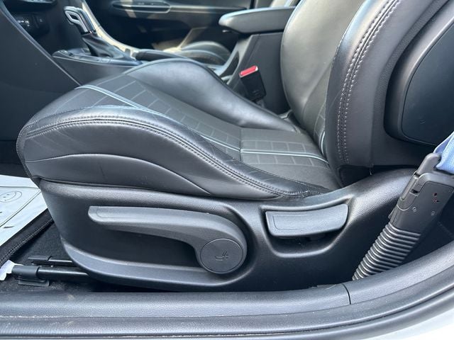 2022 Hyundai Veloster N Base