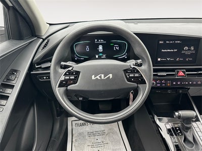 2023 Kia Niro LX