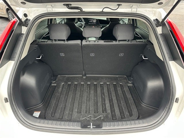 2023 Kia Niro LX