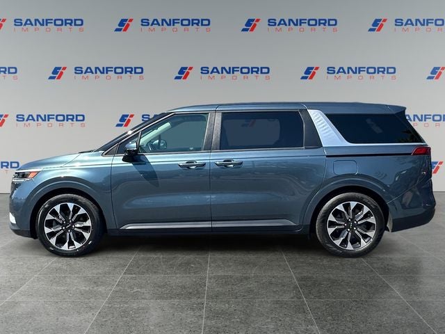 2024 Kia Carnival EX
