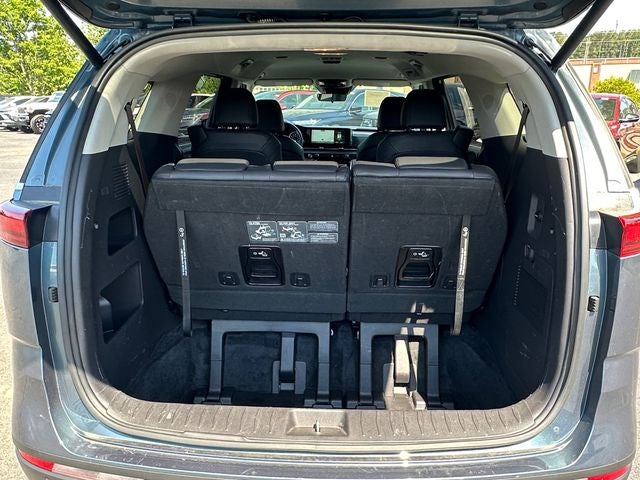 2024 Kia Carnival EX