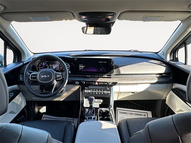 2024 Kia Carnival EX