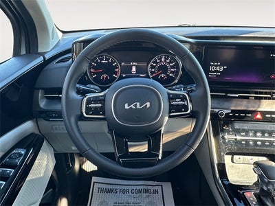 2024 Kia Carnival EX