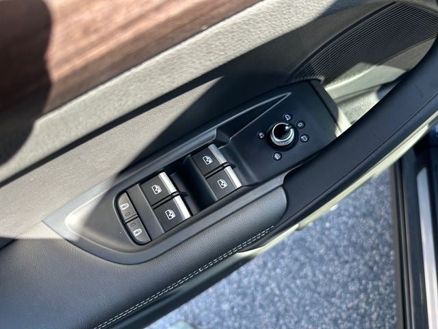 2023 Audi Q5 40 Premium Plus quattro